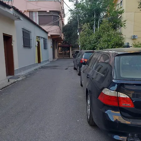 Center Cozy Nest 3* Tirana