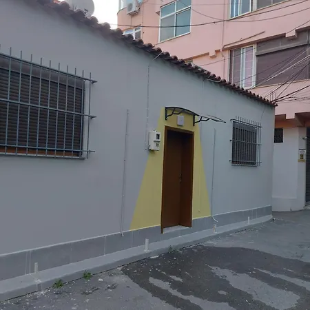 Center Cozy Nest Tirana