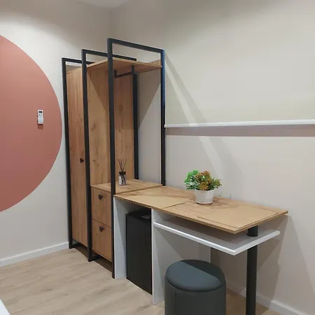 ゲストハウス Center Cozy Nest 3*