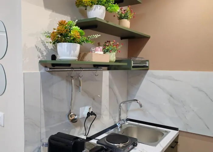 Center Cozy Nest 招待所